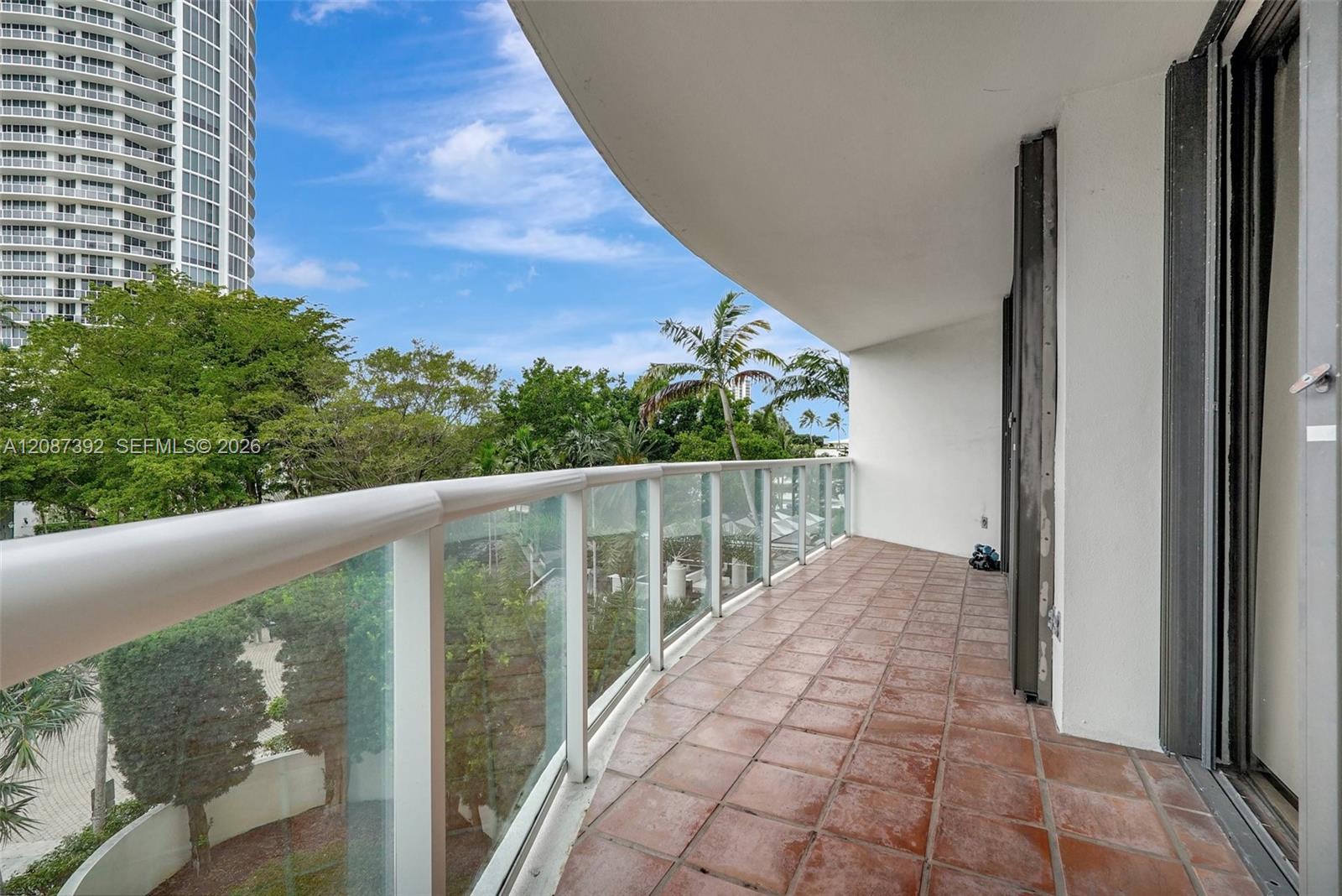 Ver detalles 402 2 / 2 1840 sq. ft. $ 2026-09-11 0 foto