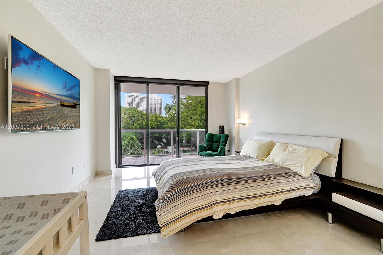 Ver detalles 402 2 / 2 1840 sq. ft. $ 2026-09-11 0 foto