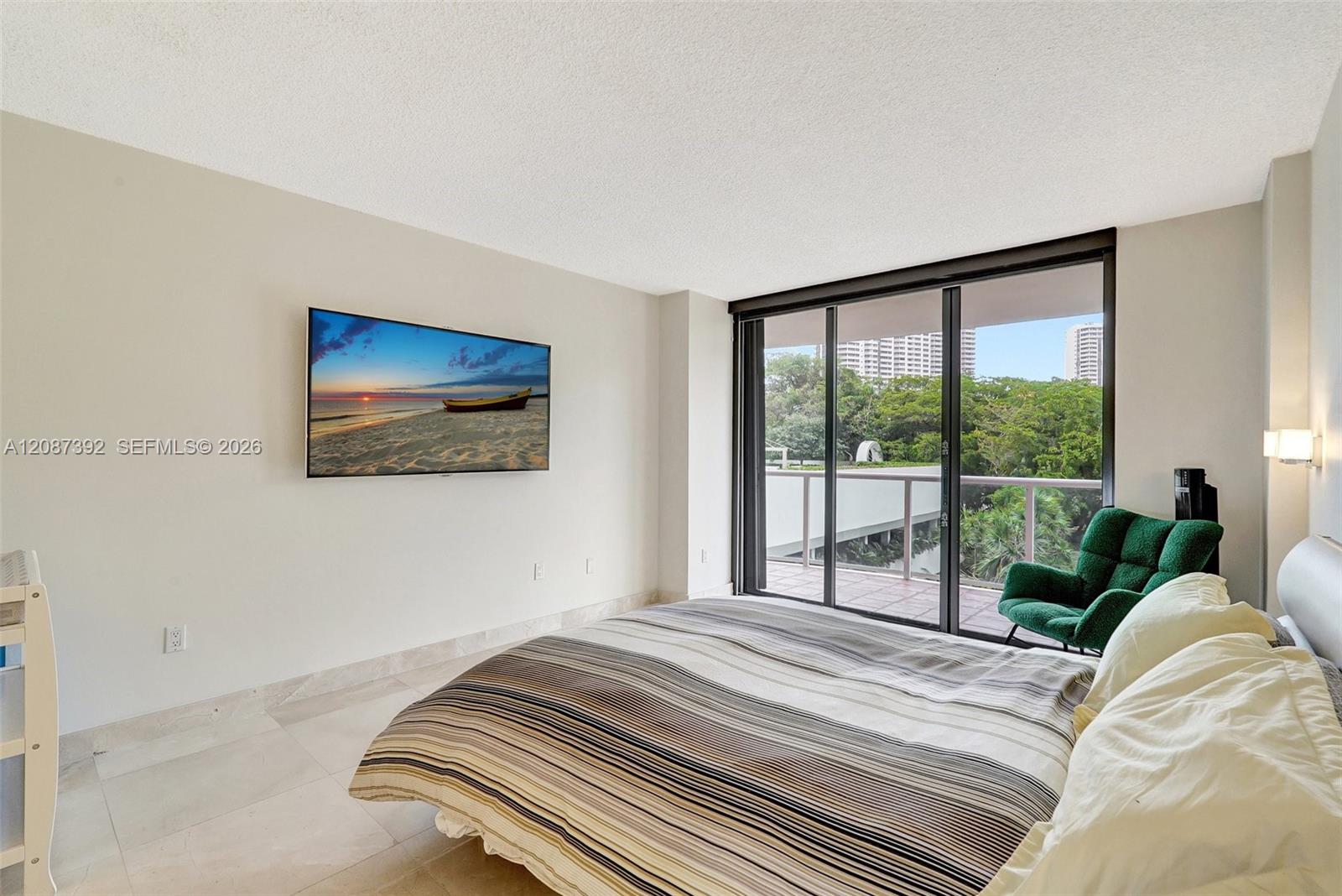 Ver detalles 402 2 / 2 1840 sq. ft. $ 2026-09-11 0 foto