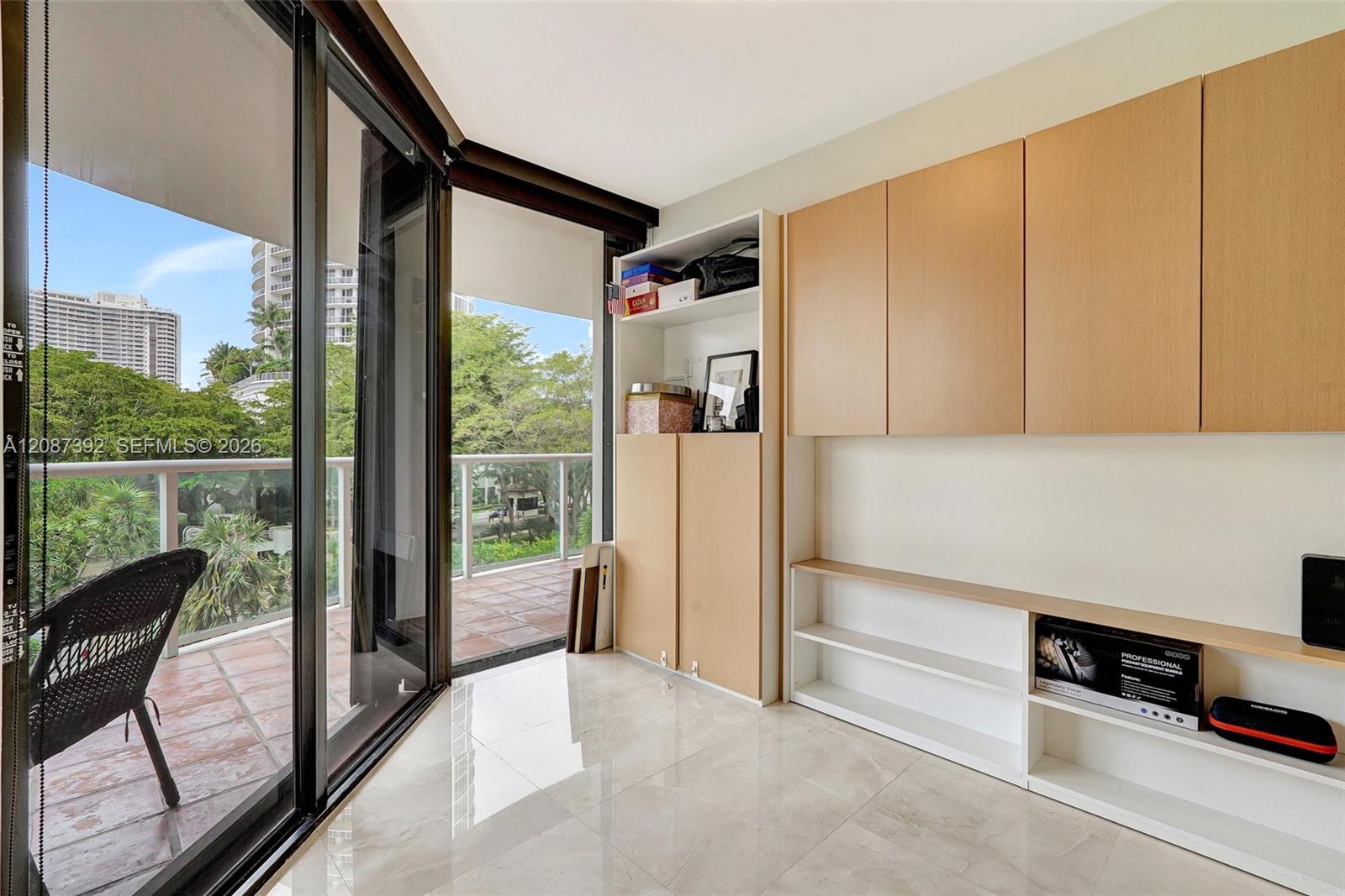 Ver detalles 402 2 / 2 1840 sq. ft. $ 2026-09-11 0 foto