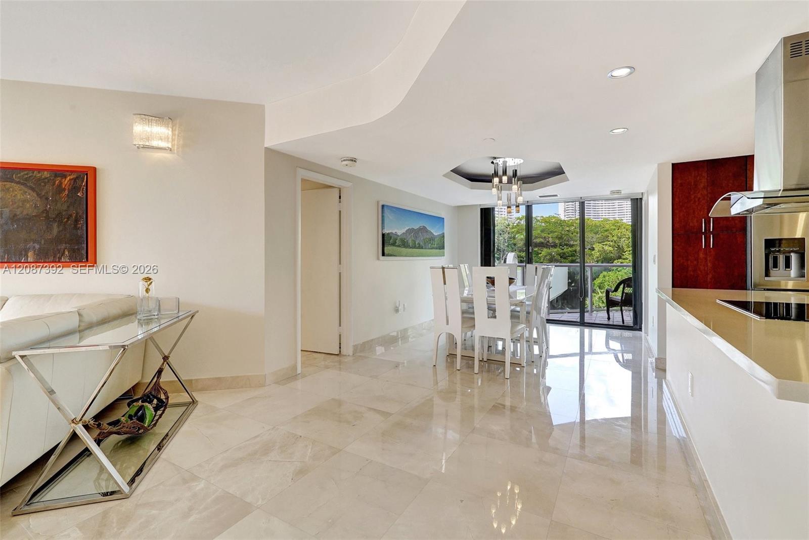 Ver detalles 402 2 / 2 1840 sq. ft. $ 2026-09-11 0 foto