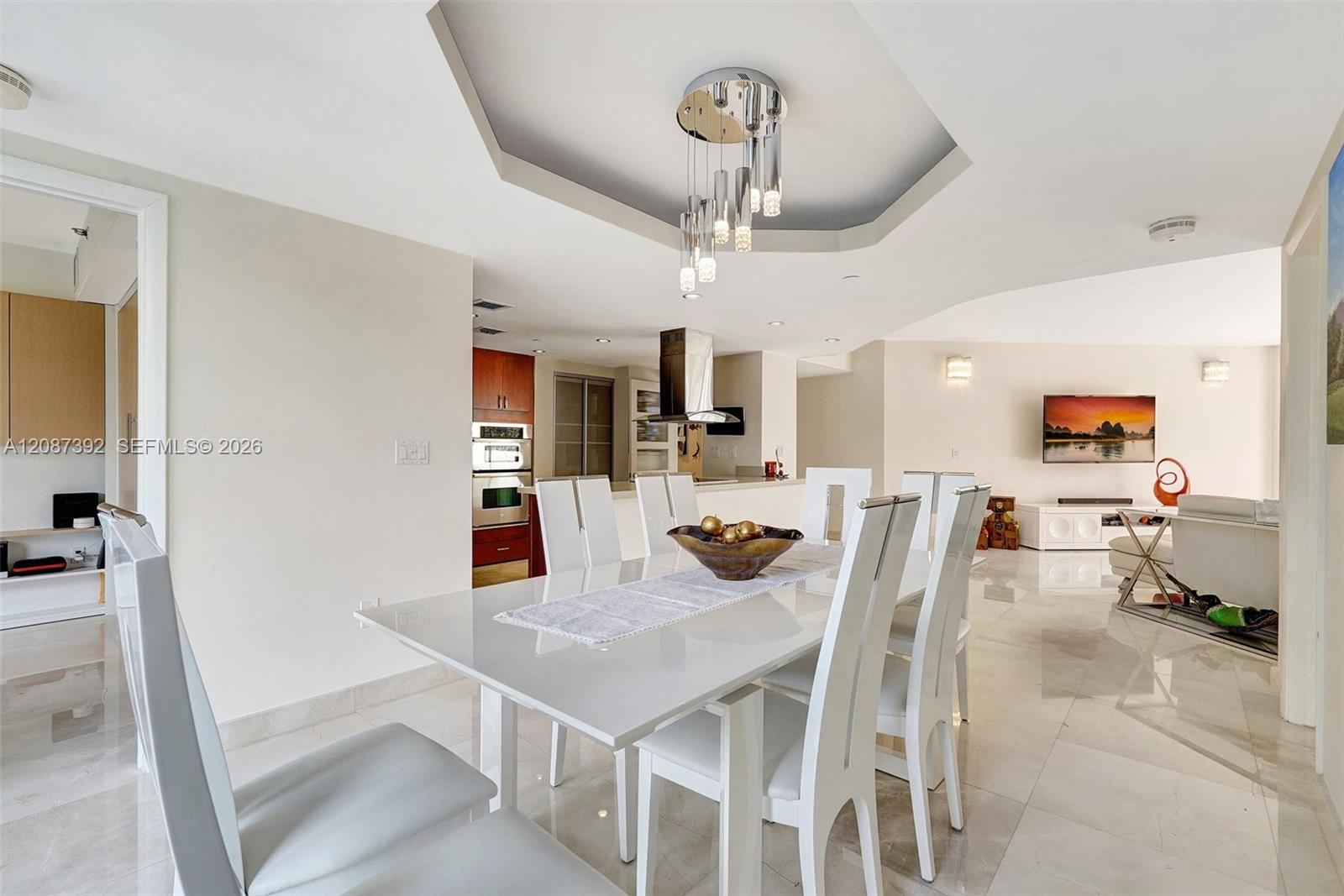Ver detalles 402 2 / 2 1840 sq. ft. $ 2026-09-11 0 foto