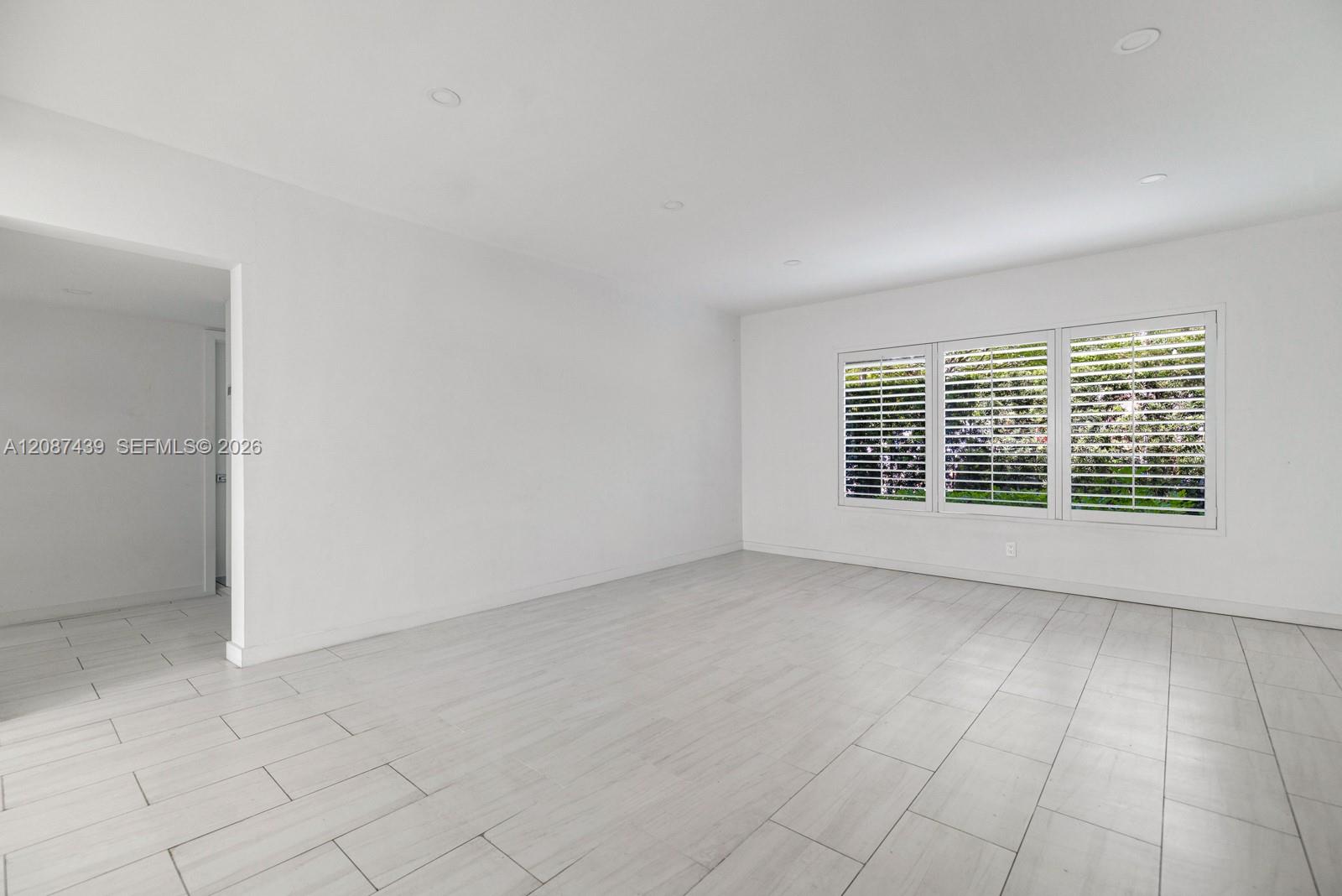 Ver detalles / sq. ft. $ 2026-09-11 0 foto