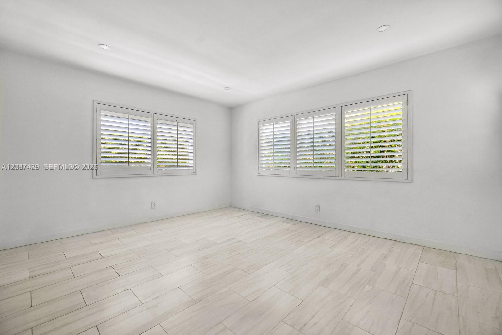 Ver detalles / sq. ft. $ 2026-09-11 0 foto