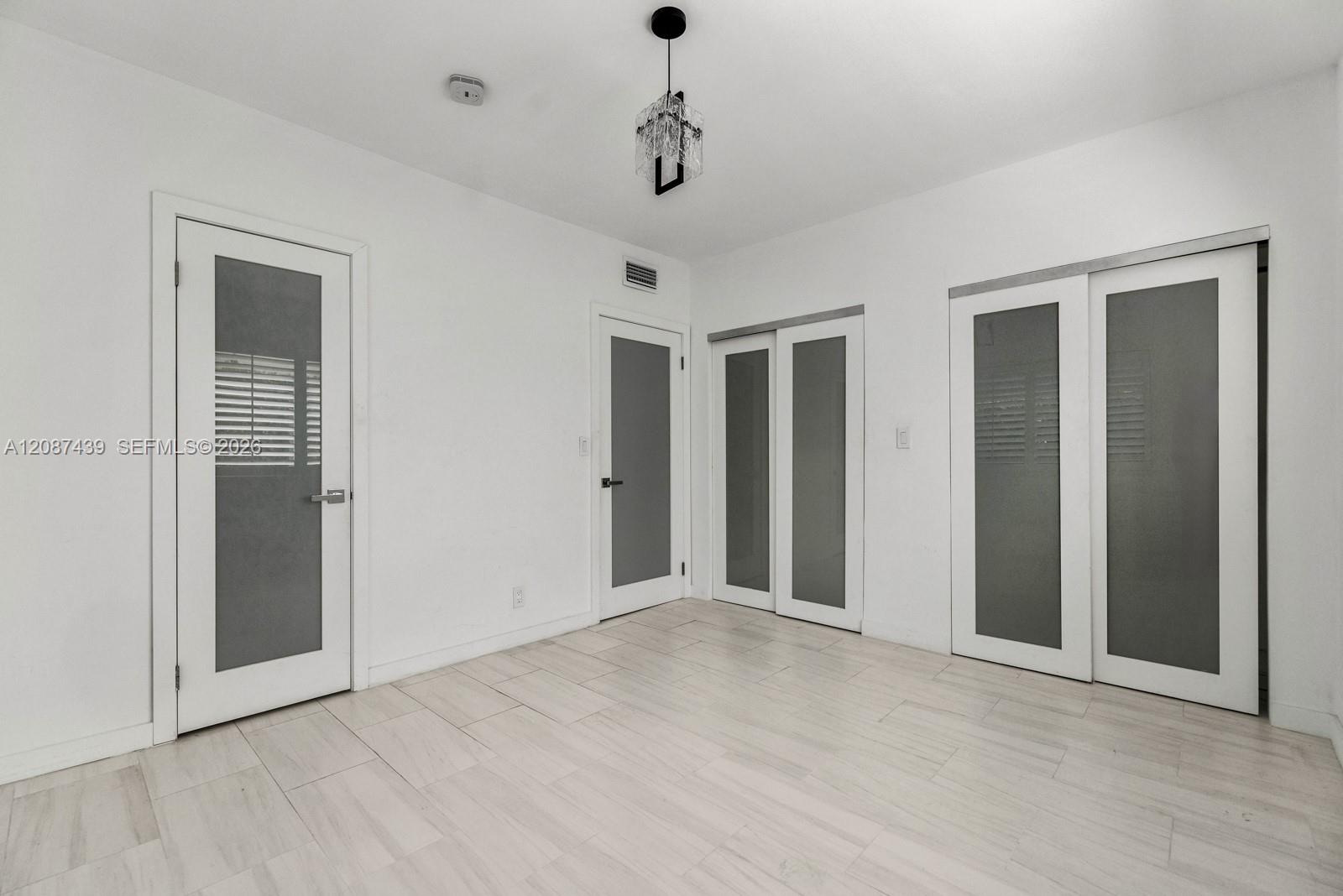 Ver detalles / sq. ft. $ 2026-09-11 0 foto