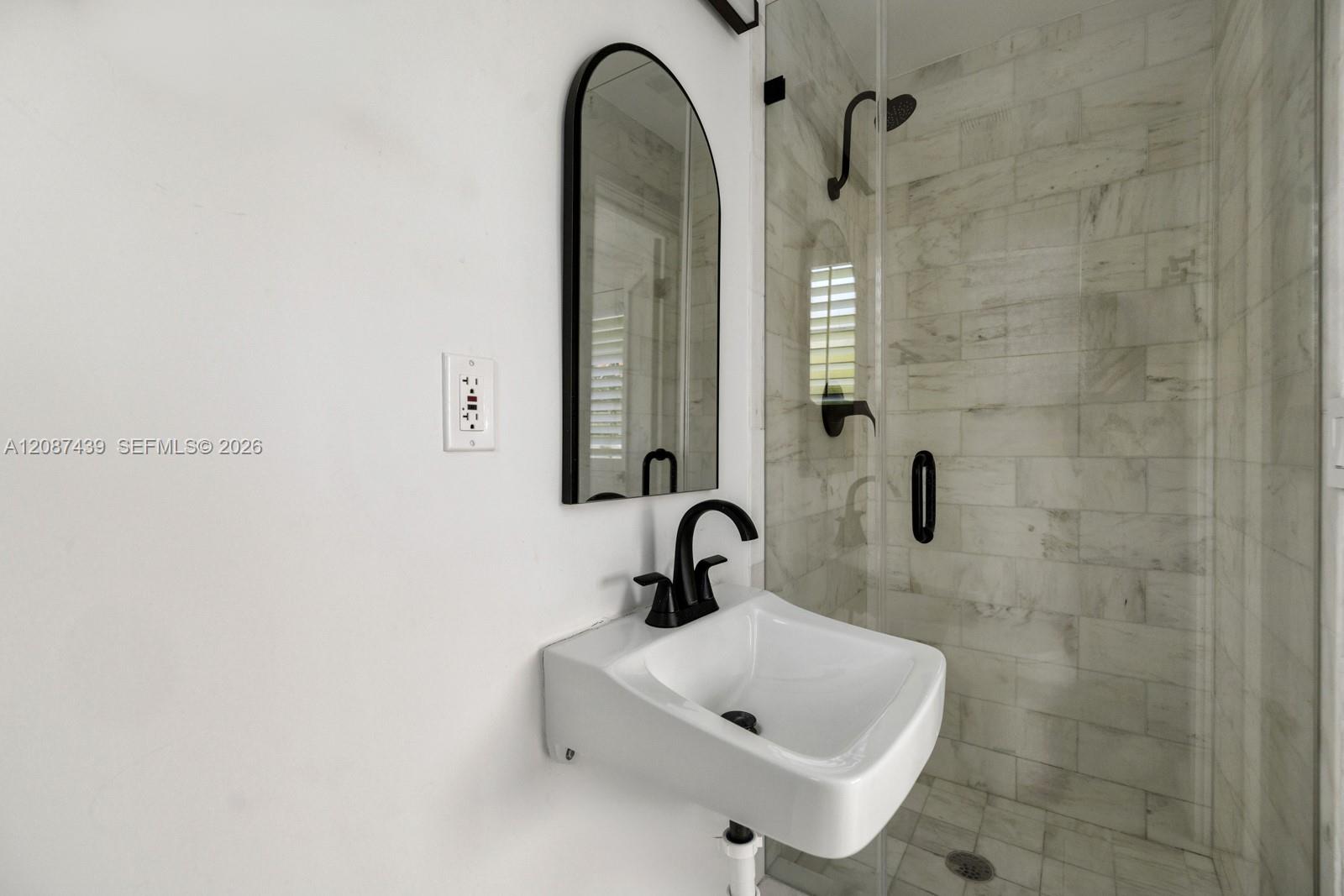 Ver detalles / sq. ft. $ 2026-09-11 0 foto