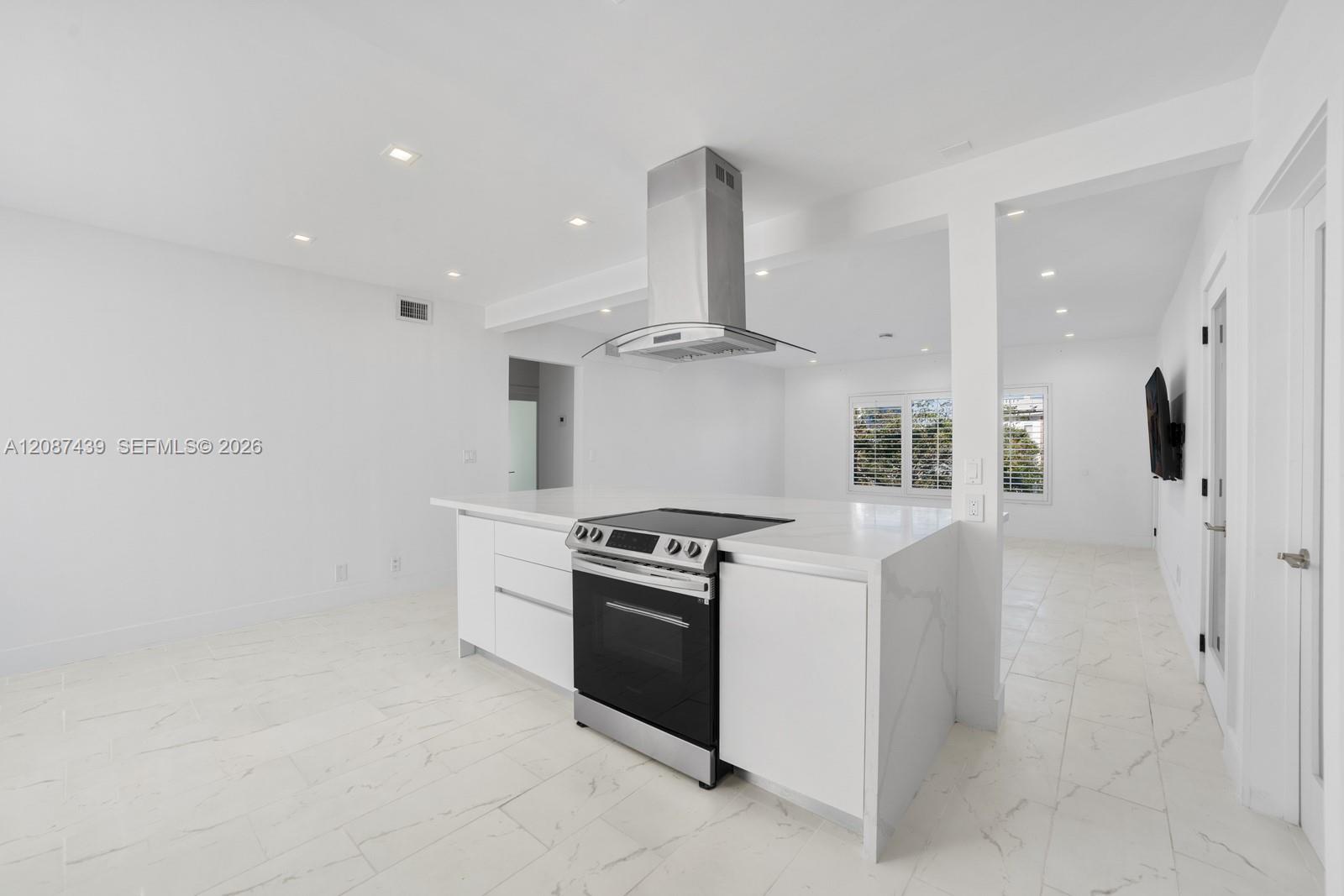 Ver detalles / sq. ft. $ 2026-09-11 0 foto