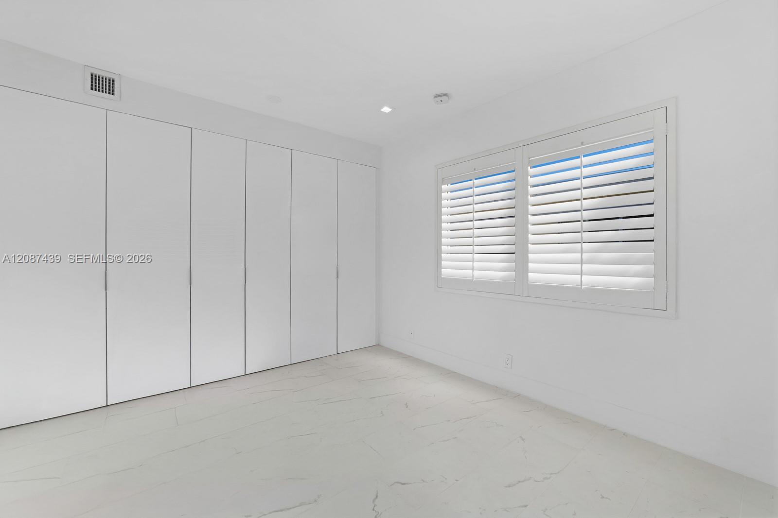 Ver detalles / sq. ft. $ 2026-09-11 0 foto