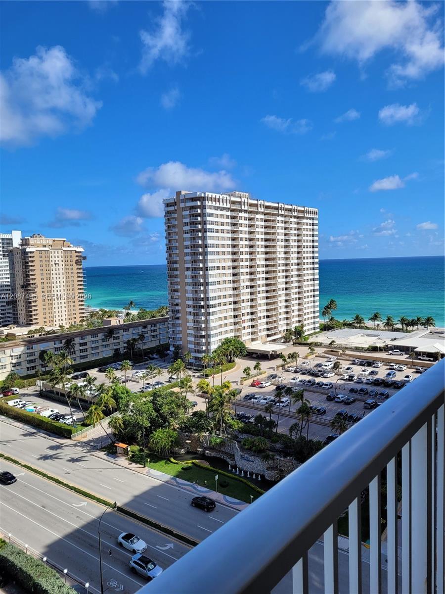 15M 1 / 2 870 sq. ft. $ 2026-09-11 0 foto