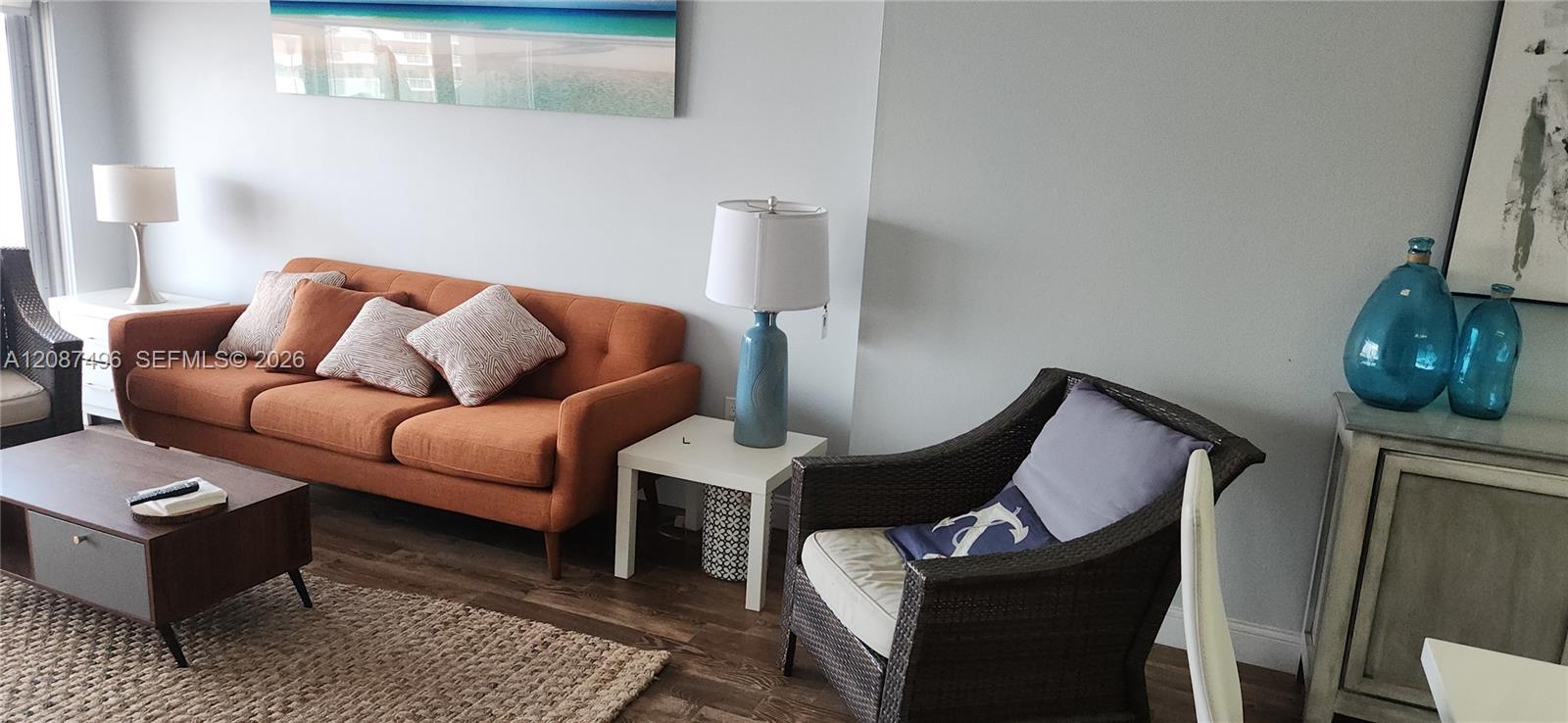 15M 1 / 2 870 sq. ft. $ 2026-09-11 0 foto