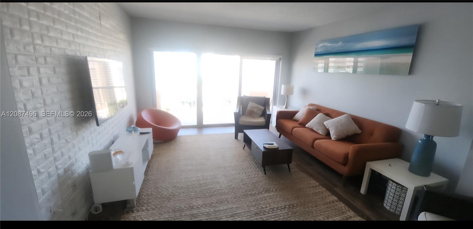 15M 1 / 2 870 sq. ft. $ 2026-09-11 0 foto