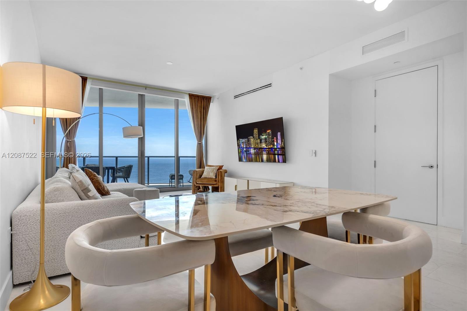 1703 2 / 3 1447 sq. ft. $ 2026-09-11 0 Photo