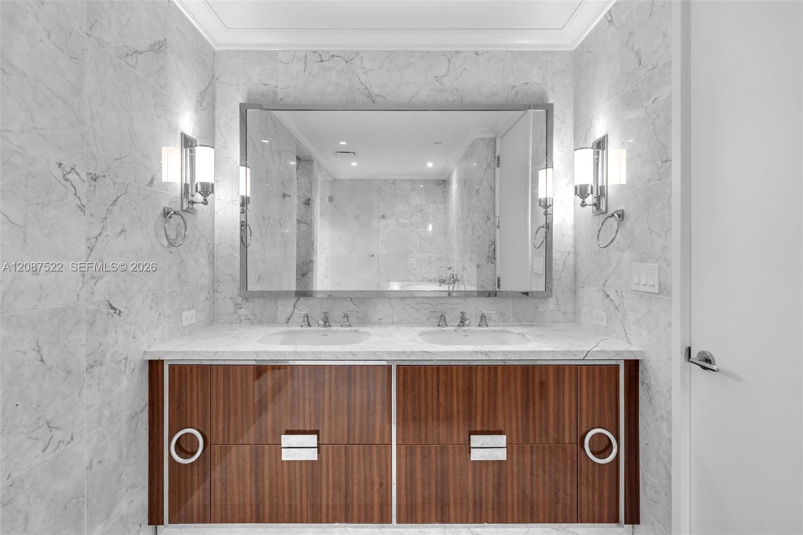 1703 2 / 3 1447 sq. ft. $ 2026-09-11 0 Photo