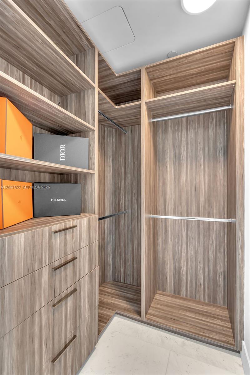 1703 2 / 3 1447 sq. ft. $ 2026-09-11 0 Photo