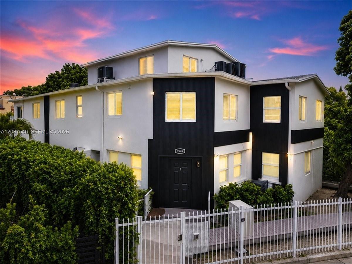   /  5574 sq. ft. $ 2026-09-11 0 foto