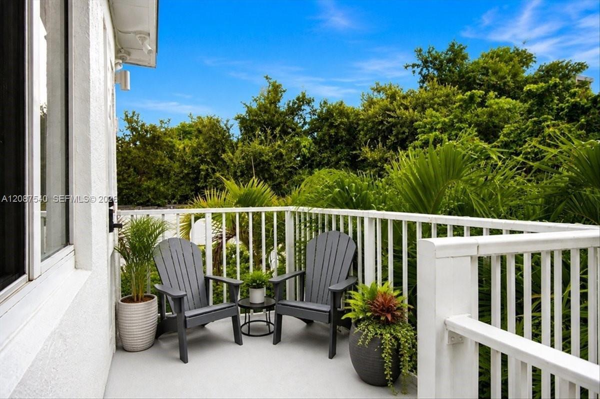   /  5574 sq. ft. $ 2026-09-11 0 foto