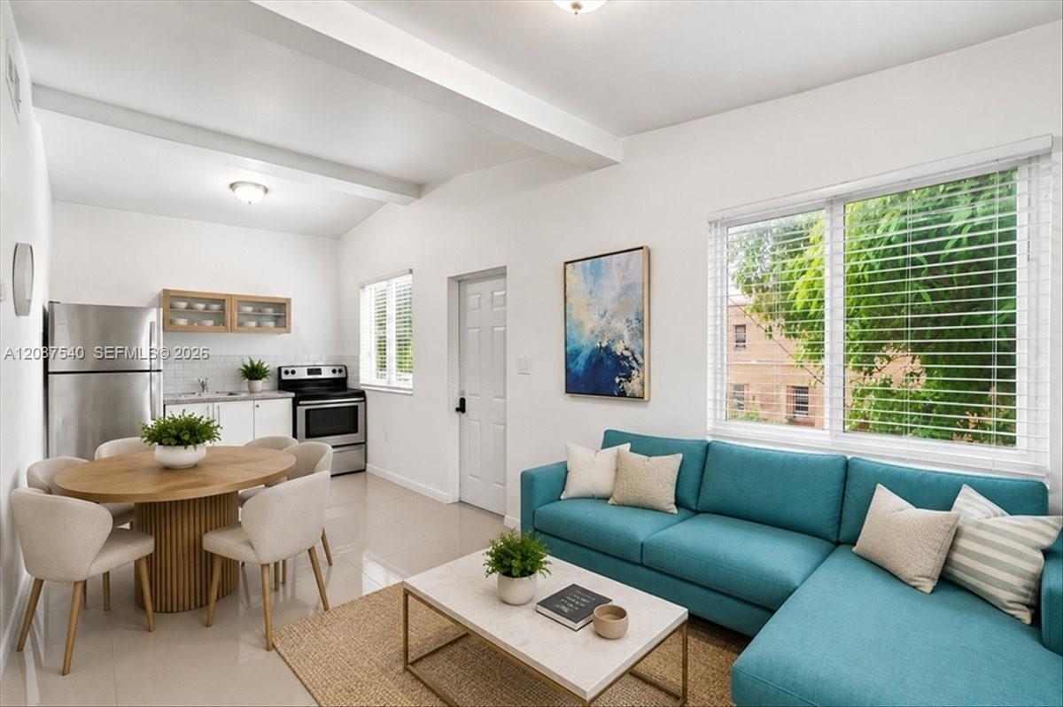   /  5574 sq. ft. $ 2026-09-11 0 foto