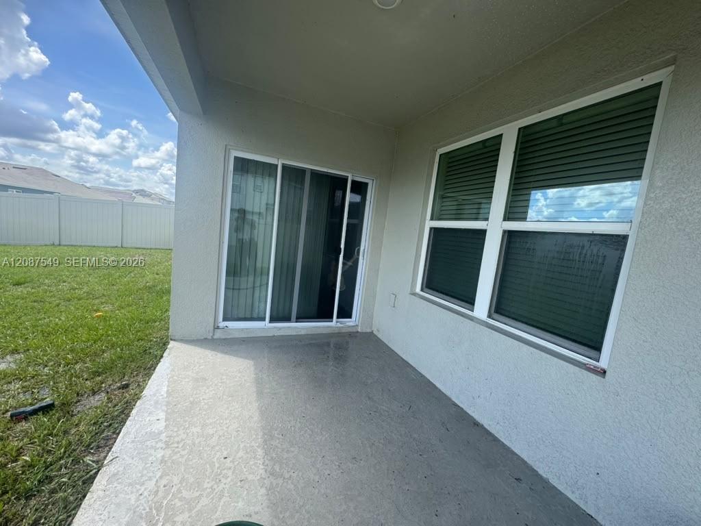 See details 304 3 / 2 sq. ft. $ 2026-09-11 0 Photo