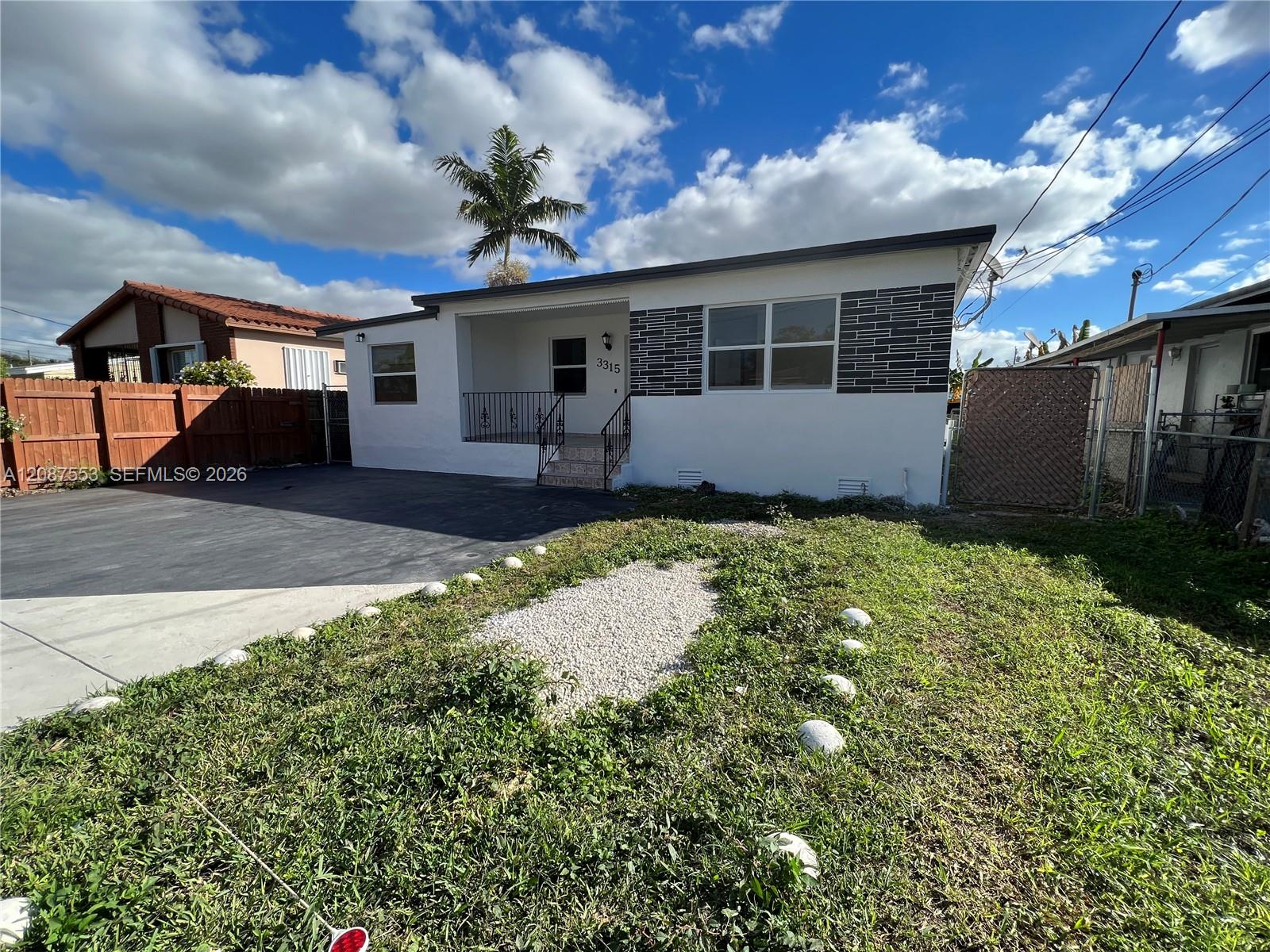  /  2018 sq. ft. $ 2026-09-11 0 foto