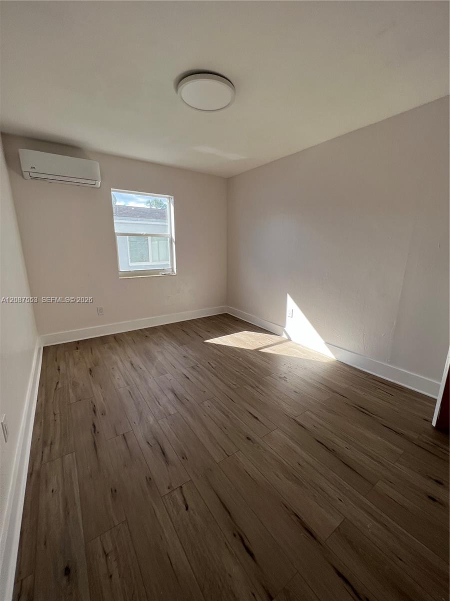   /  2018 sq. ft. $ 2026-09-11 0 foto