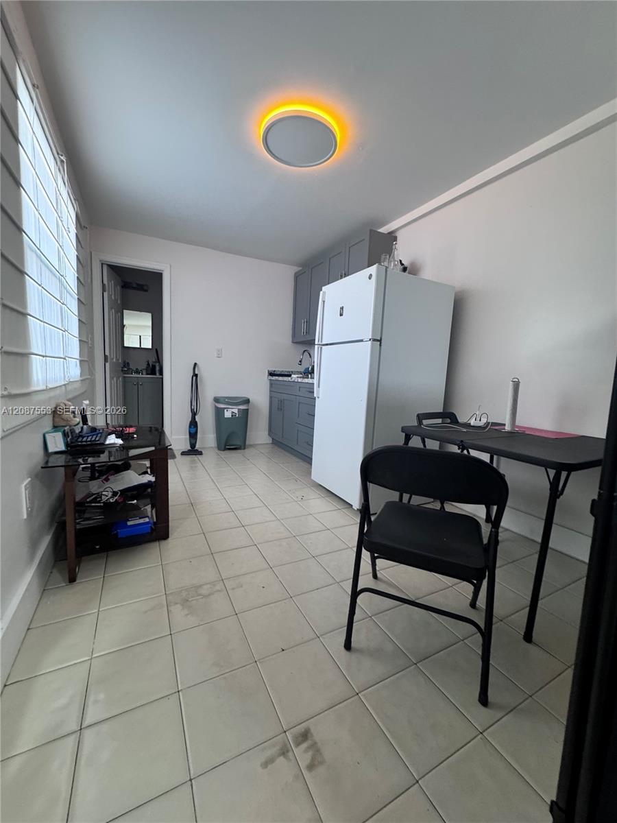   /  2018 sq. ft. $ 2026-09-11 0 foto