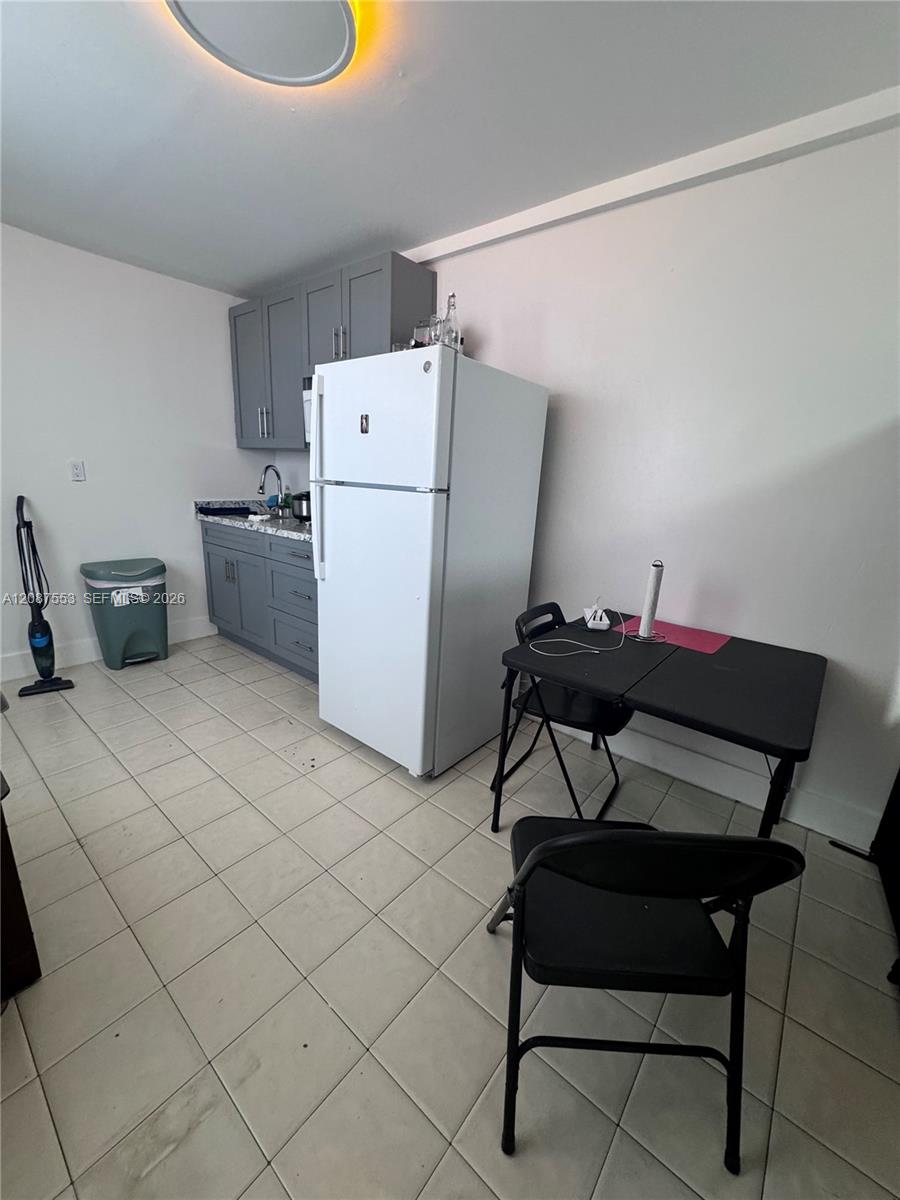   /  2018 sq. ft. $ 2026-09-11 0 foto