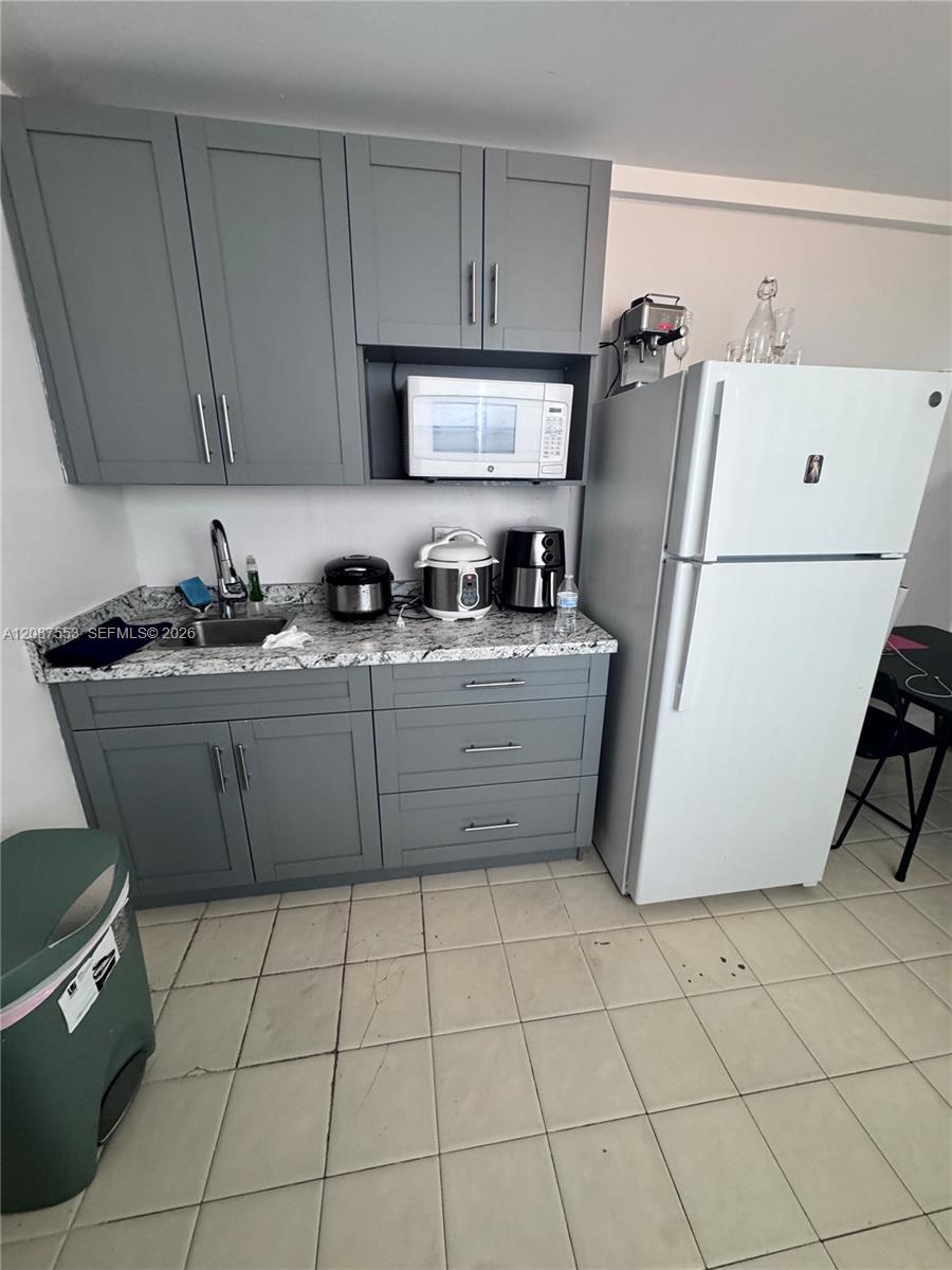   /  2018 sq. ft. $ 2026-09-11 0 foto