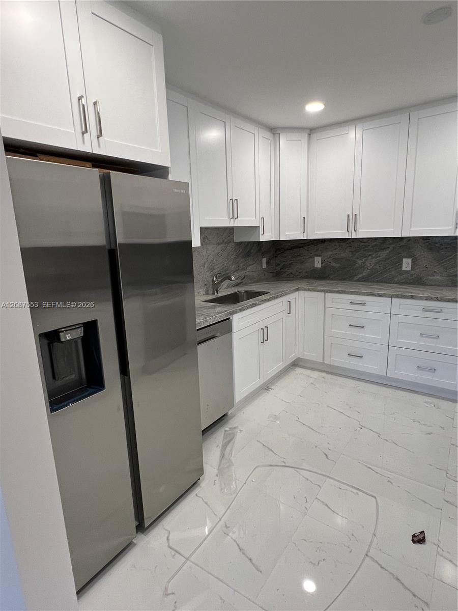   /  2018 sq. ft. $ 2026-09-11 0 foto