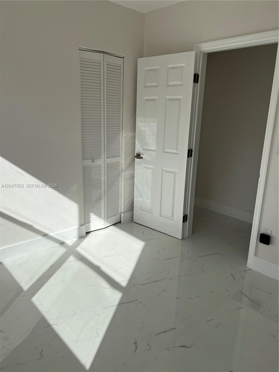   /  2018 sq. ft. $ 2026-09-11 0 foto