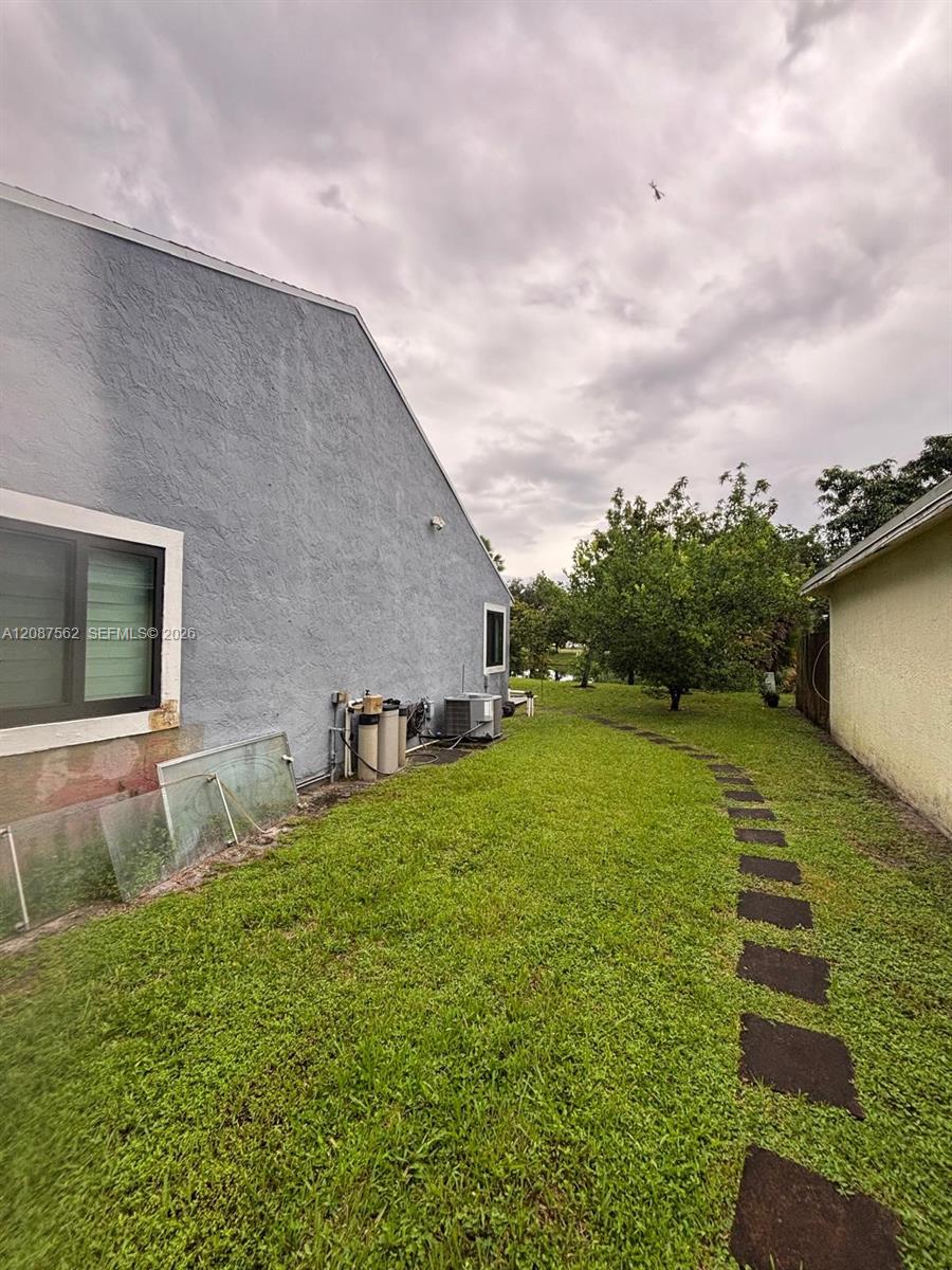 1271 3 / 2 1347 sq. ft. $ 2026-09-11 0 Photo