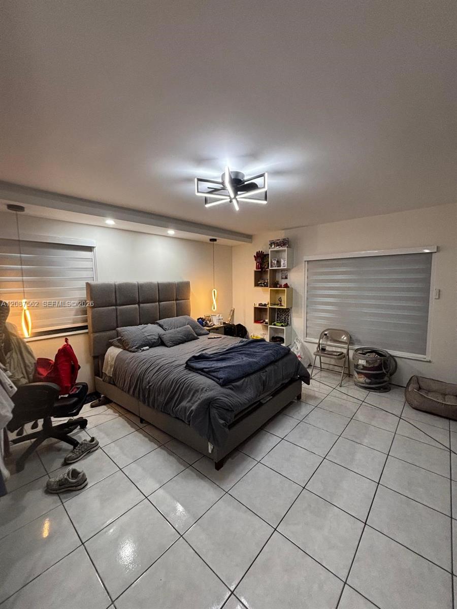 1271 3 / 2 1347 sq. ft. $ 2026-09-11 0 Photo