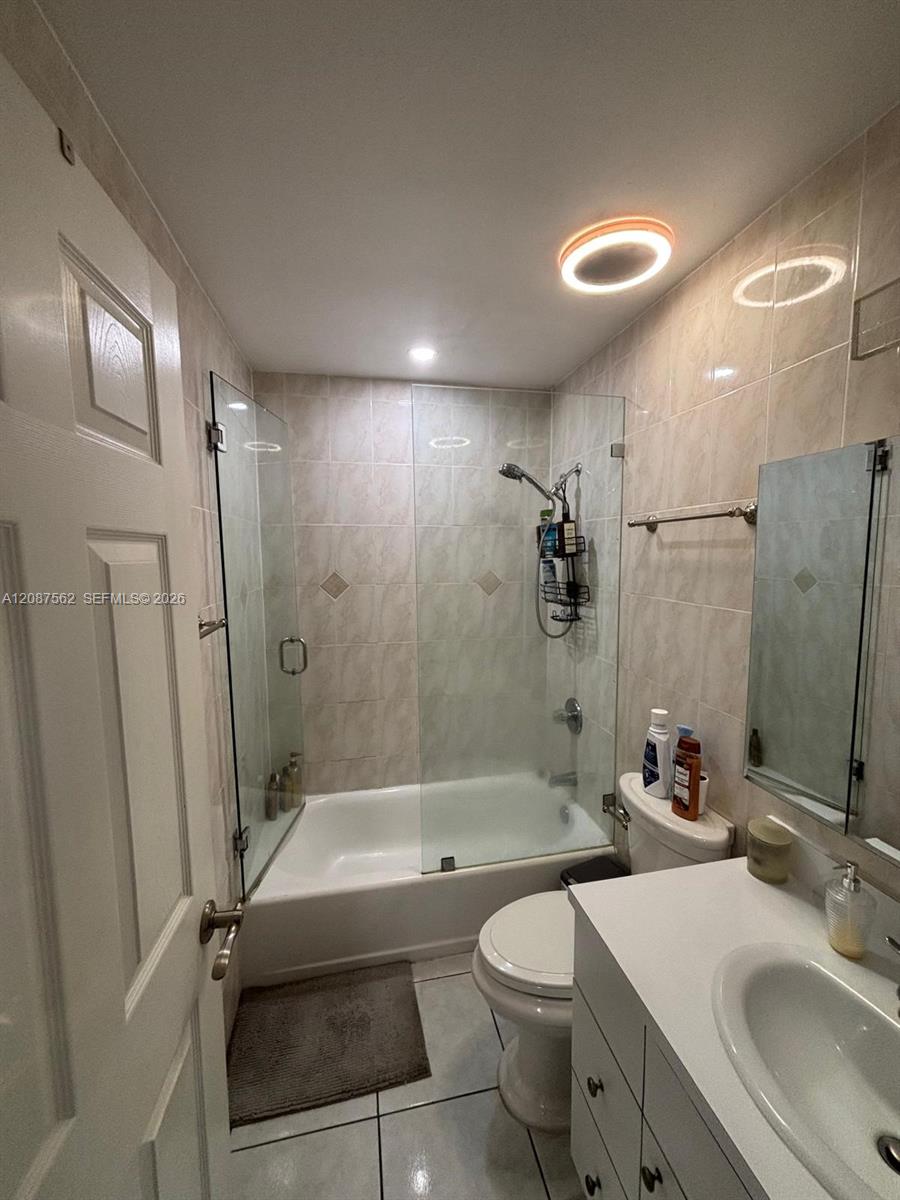 1271 3 / 2 1347 sq. ft. $ 2026-09-11 0 Photo