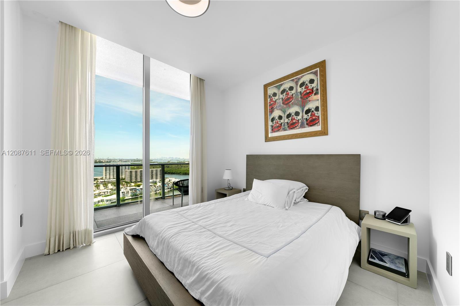 See details 5-TS01 5 / 6 5127 sq. ft. $ 2026-09-11 0 Photo