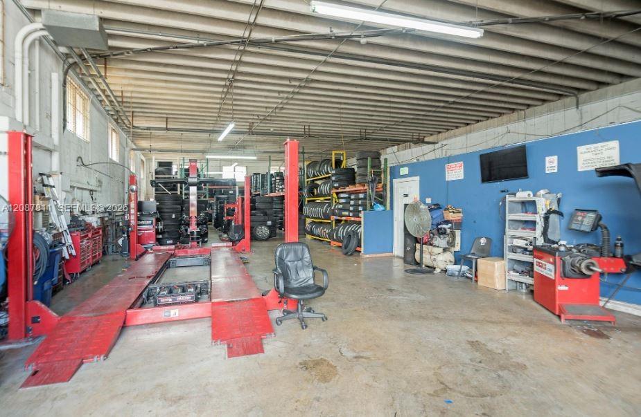 See details / sq. ft. $ 2026-09-11 0 Photo