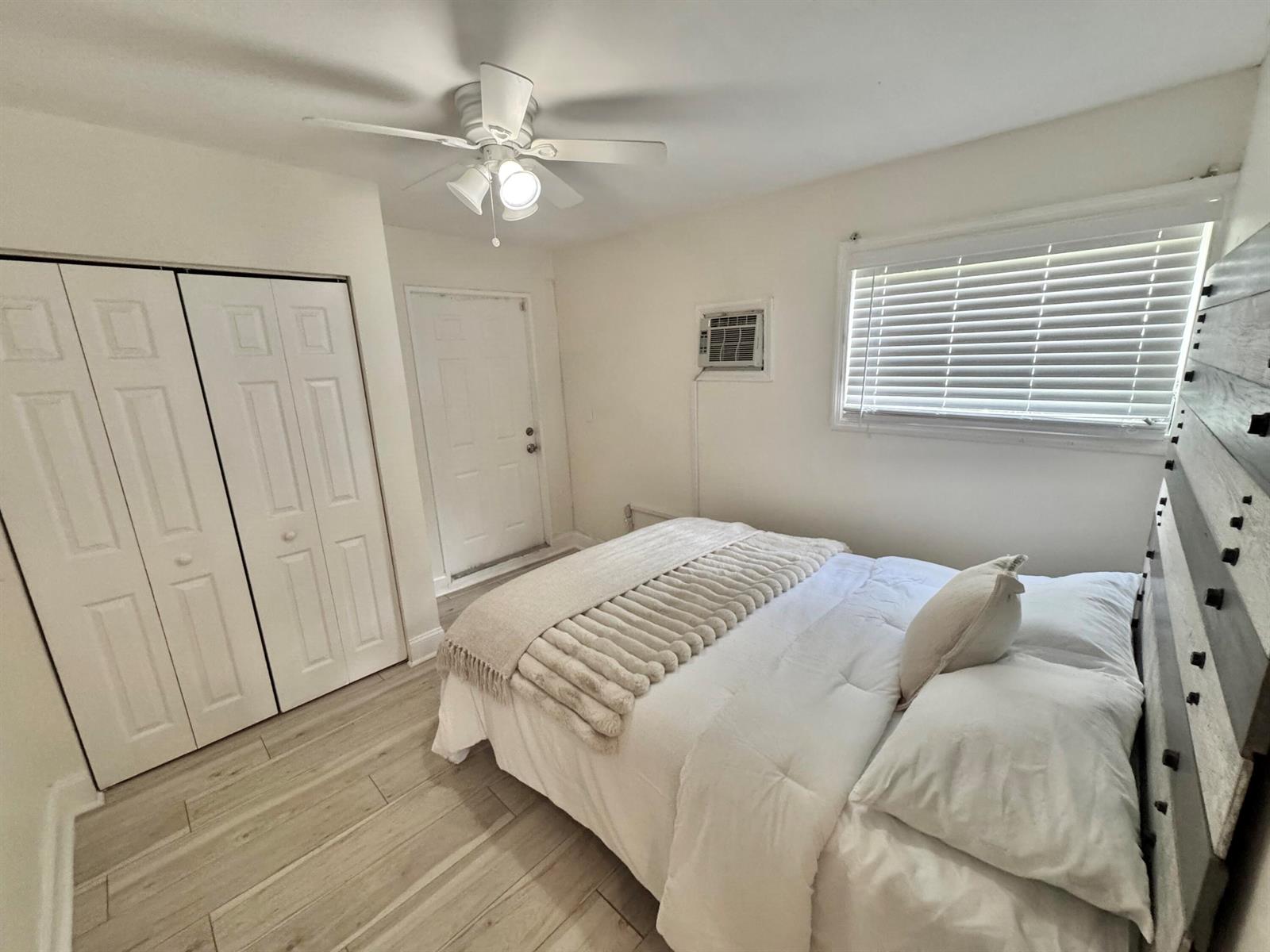 Ver detalles / 0 1137 sq. ft. $ 2026-09-13 0 foto