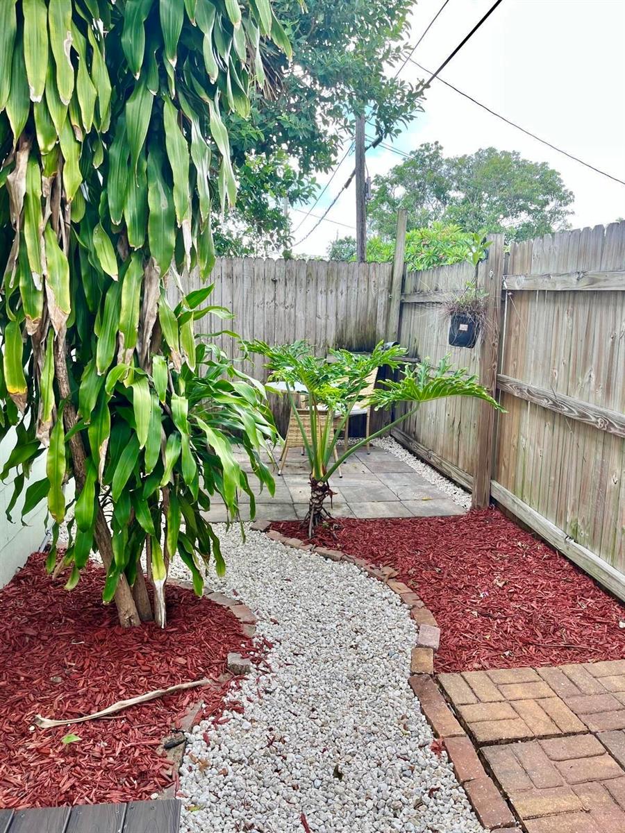 Ver detalles / 0 1137 sq. ft. $ 2026-09-13 0 foto