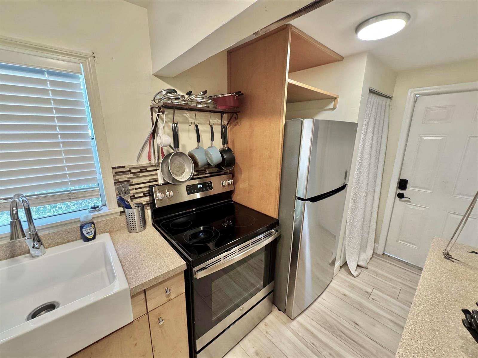 Ver detalles / 0 1137 sq. ft. $ 2026-09-13 0 foto