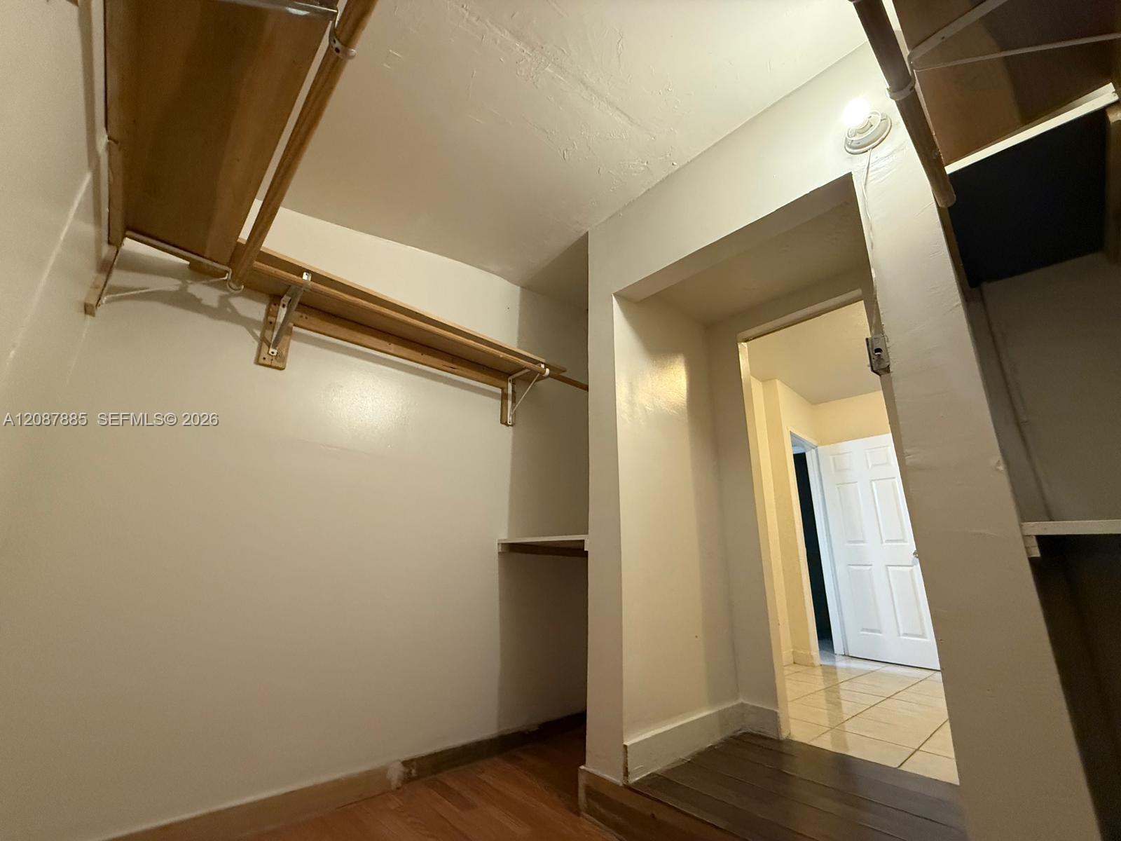   /  2980 sq. ft. $ 2026-09-12 0 foto