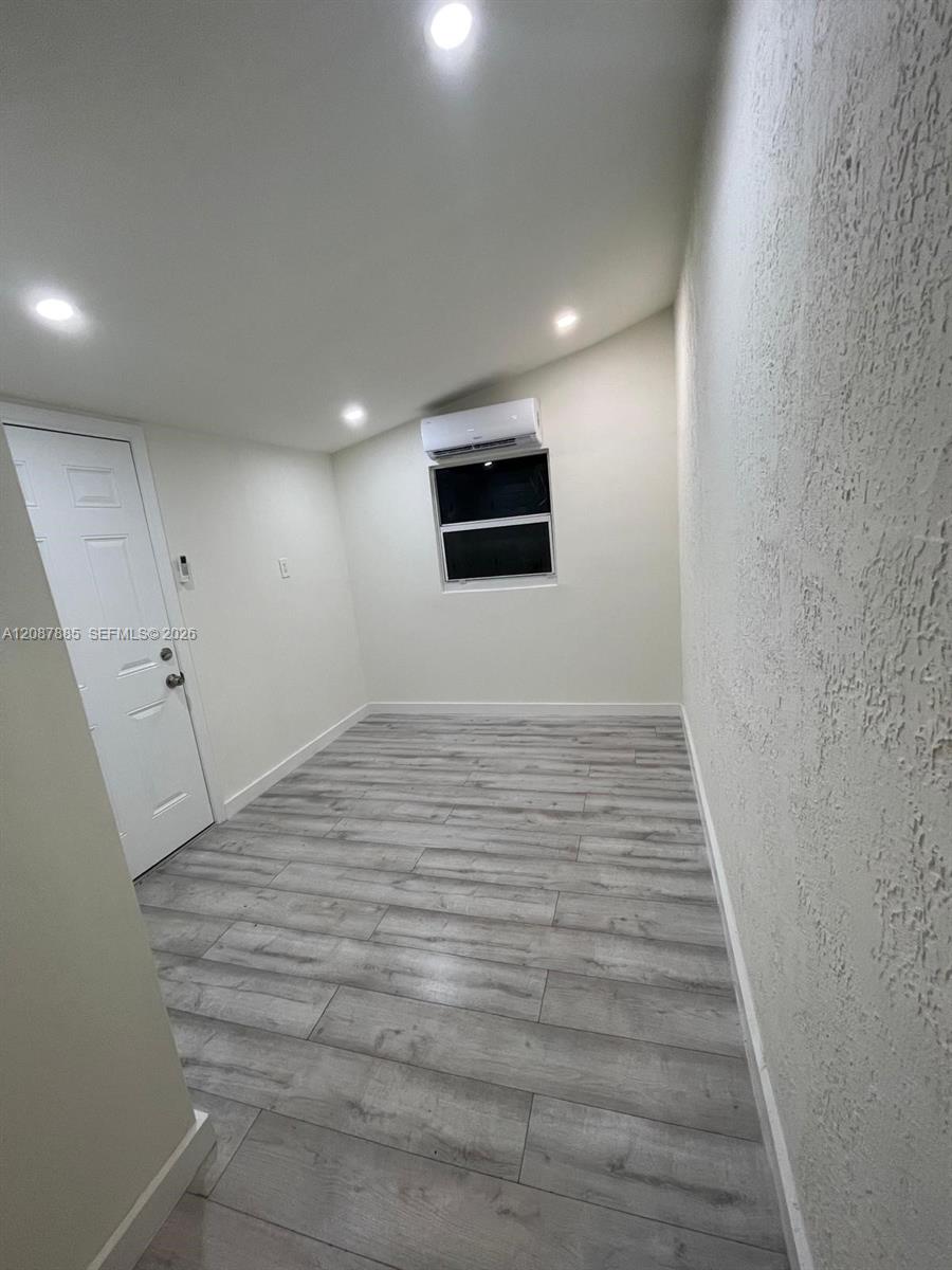   /  2980 sq. ft. $ 2026-09-12 0 foto