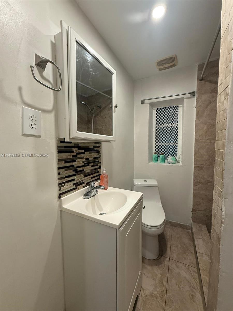   /  2980 sq. ft. $ 2026-09-12 0 foto
