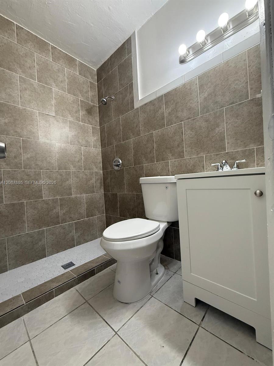   /  2980 sq. ft. $ 2026-09-12 0 foto
