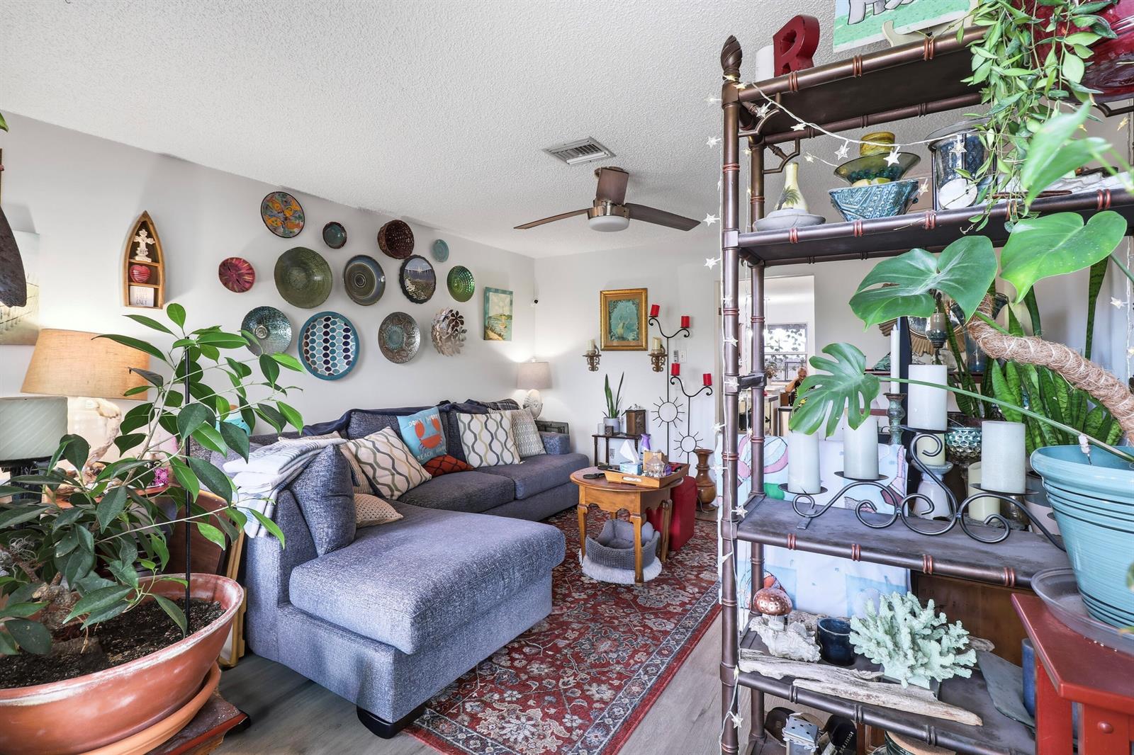   / 0 2204 sq. ft. $ 2026-09-13 0 foto