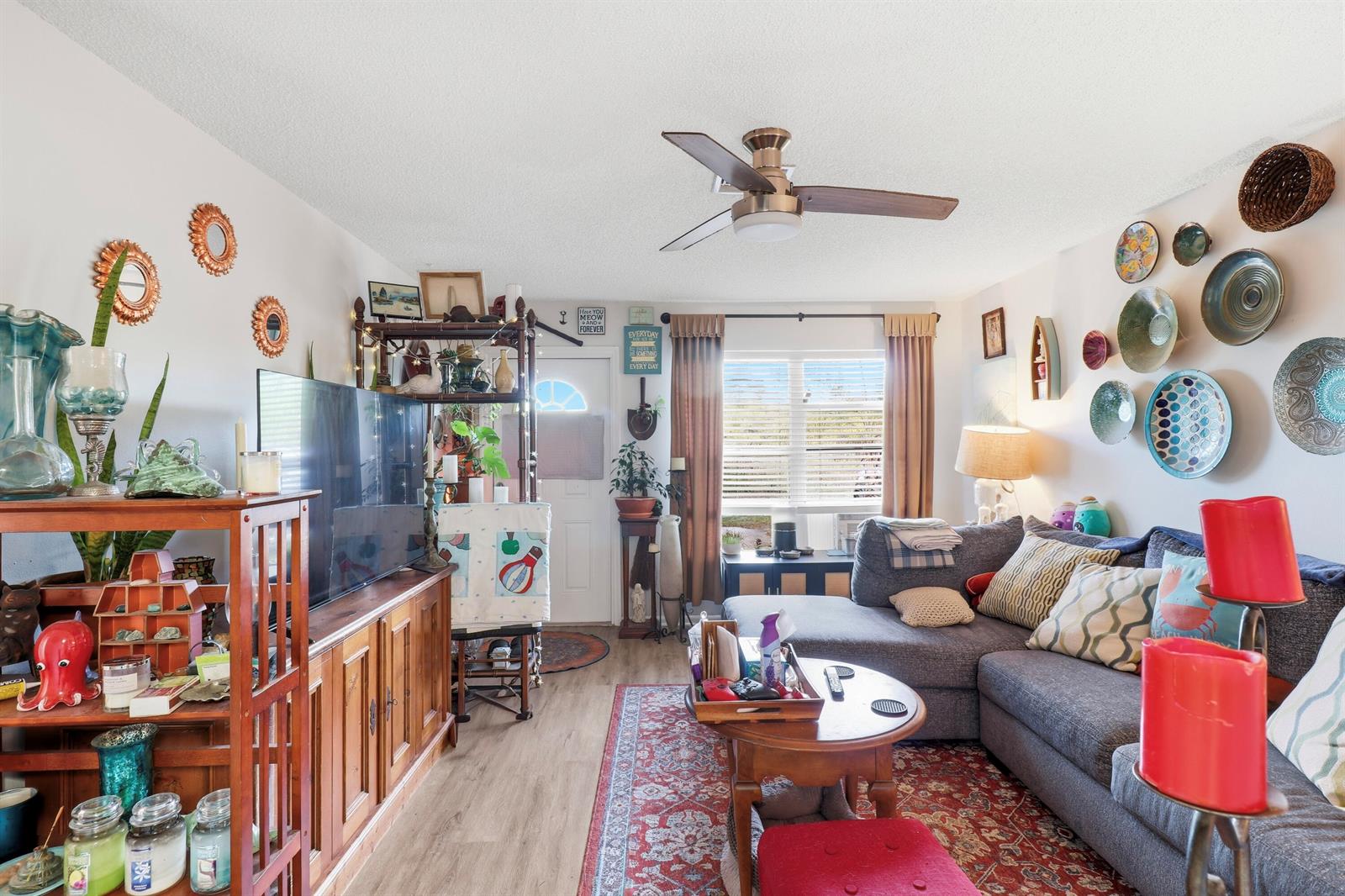   / 0 2204 sq. ft. $ 2026-09-13 0 foto