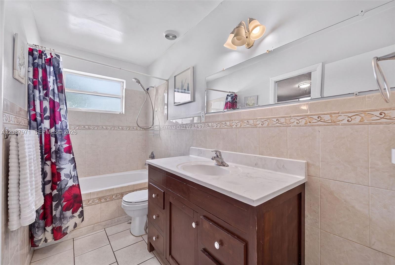 Ver detalles 730 4 / 2 1125 sq. ft. $ 2026-10-26 0 foto