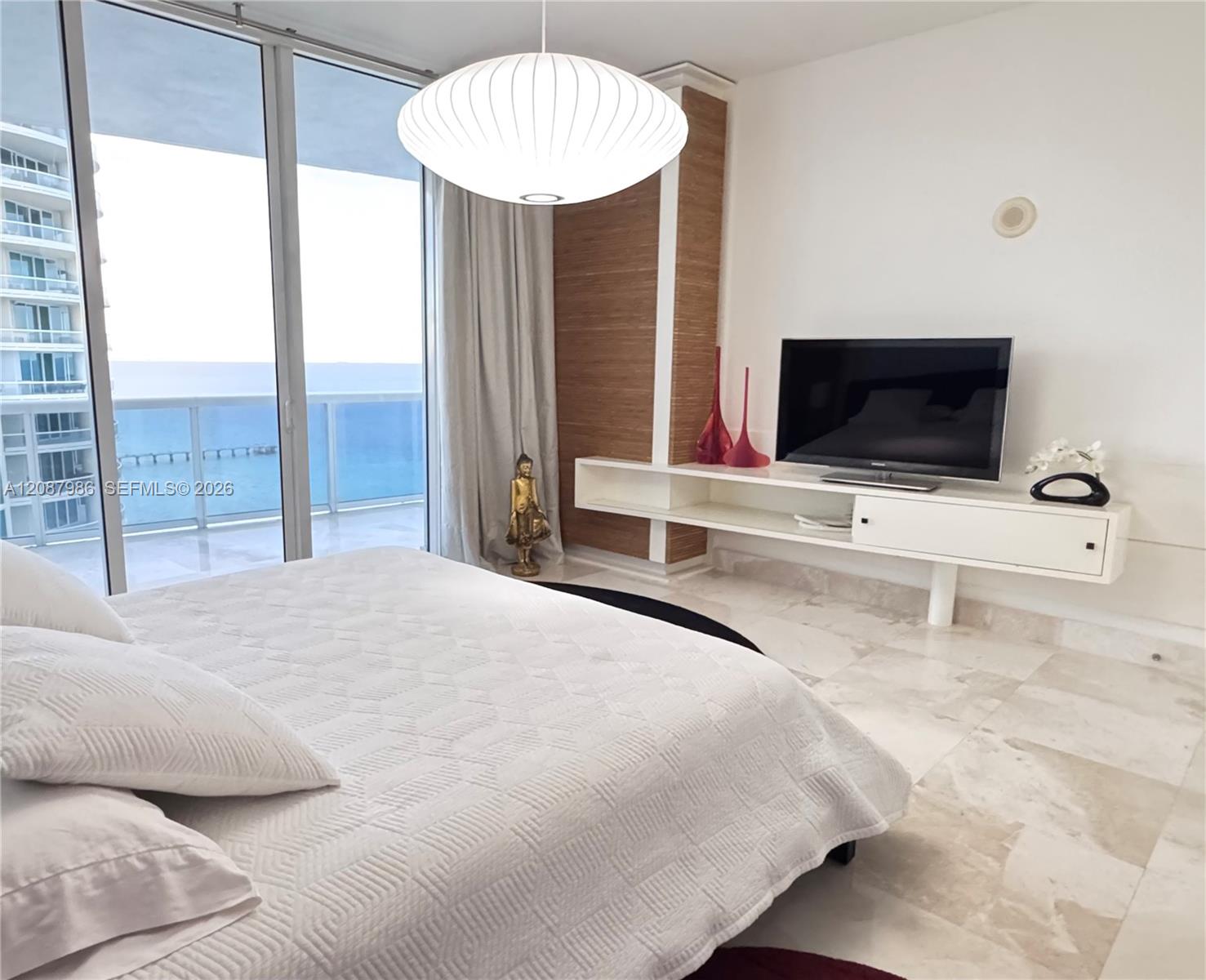 Ver detalles 2302 3 / 4 1979 sq. ft. $ 2026-09-12 0 foto