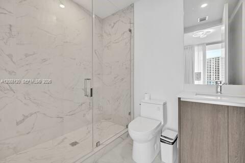 801 3 / 4 2100 sq. ft. $ 2026-09-12 0 foto
