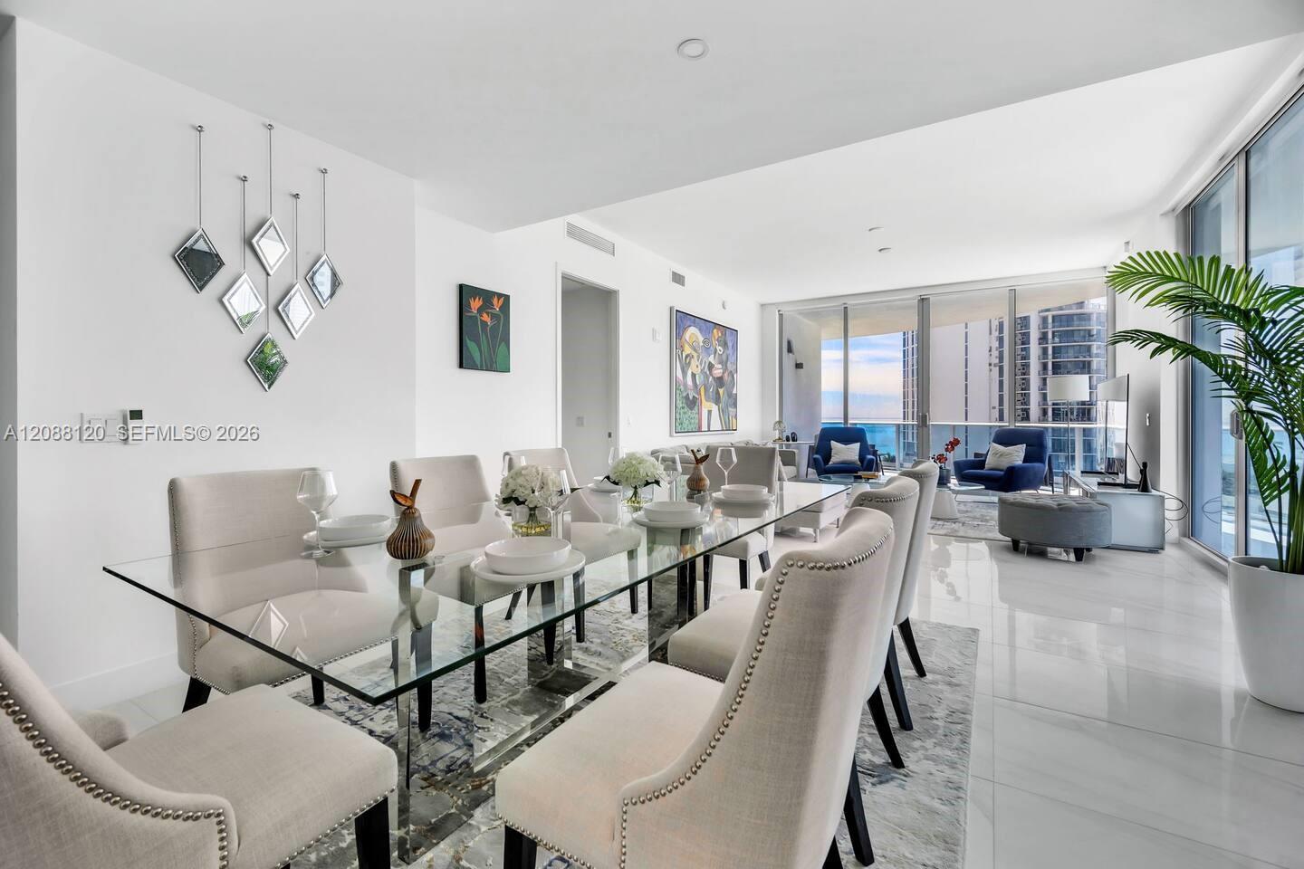 801 3 / 4 2100 sq. ft. $ 2026-09-12 0 foto