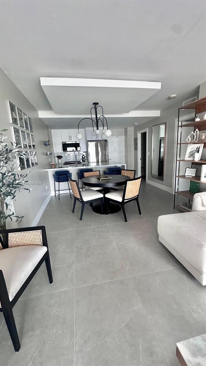 See details 8D 1 / 2 870 sq. ft. $ 2026-09-22 0 Photo