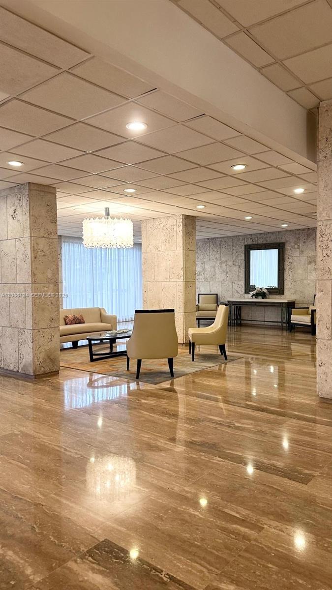 See details 8D 1 / 2 870 sq. ft. $ 2026-09-22 0 Photo