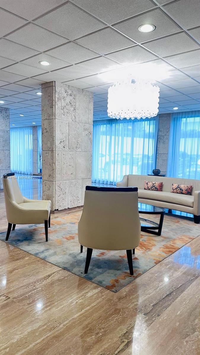 See details 8D 1 / 2 870 sq. ft. $ 2026-09-22 0 Photo